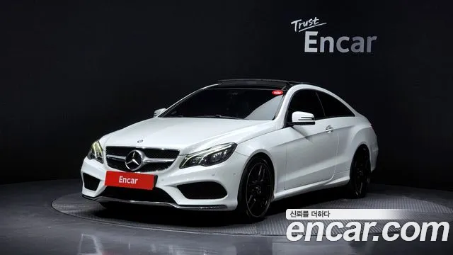 Mercedes-Benz E- W212 E200