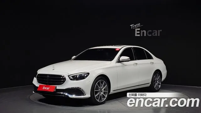 Mercedes-Benz E- W213 E300e 4MATIC Exclusive