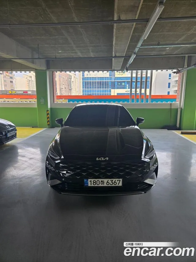 Kia K8 2.5 Gasoline 2WD Signature