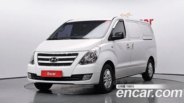 Hyundai Grand Starex 3