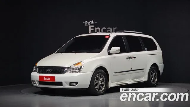 Kia Carnival R Carnival GLX Premium