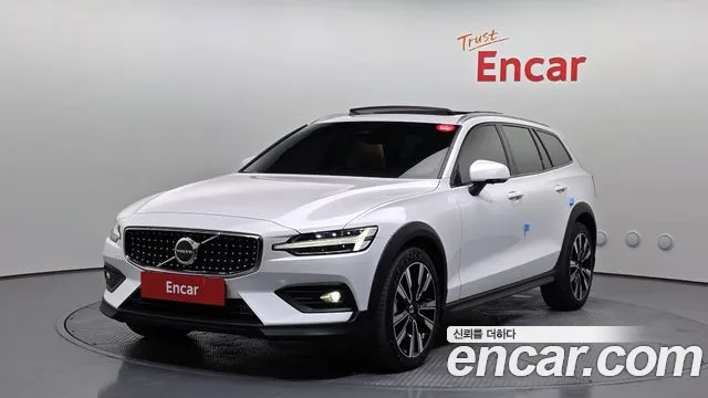 Volvo V60 2 B5 AWD