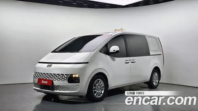 Hyundai Staria 5