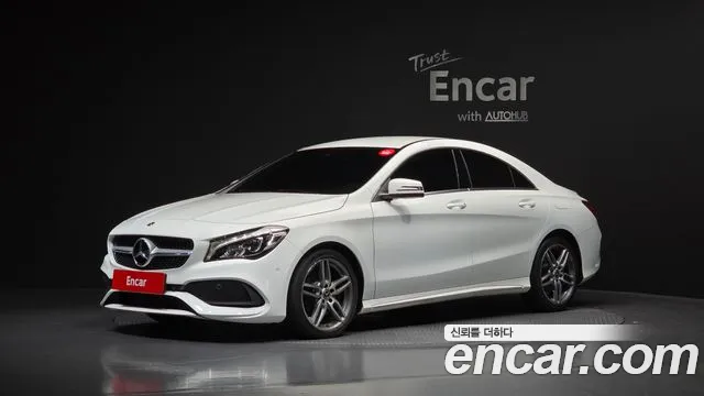 Mercedes-Benz CLA- C117 CLA220 AMG Line