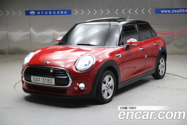 MINI Cooper D 5 Base 3