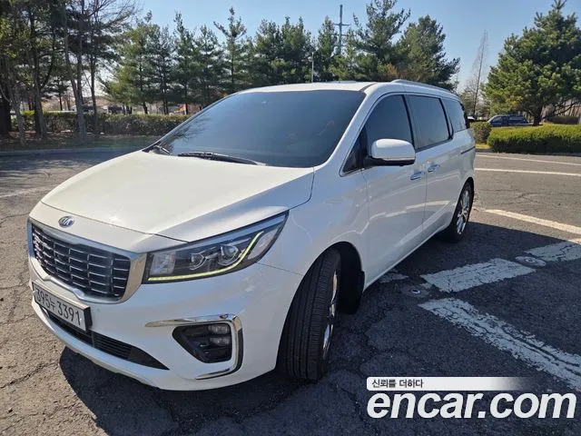 Kia The New Carnival 9 Noblesse