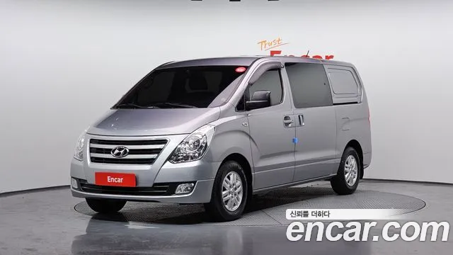Hyundai Grand Starex 5