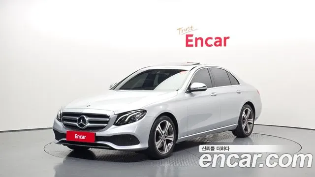 Mercedes-Benz E- W213 E300