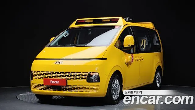 Hyundai Staria L3.5 15