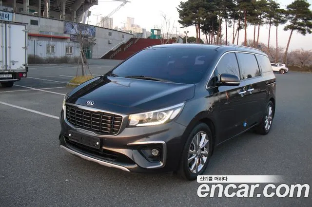 Kia The New Carnival 9 Prestige