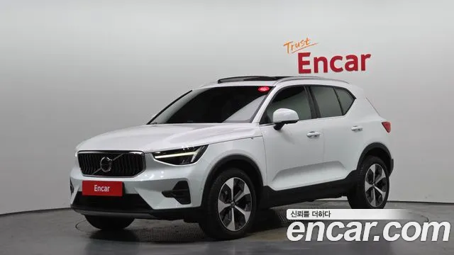 Volvo XC40 B4