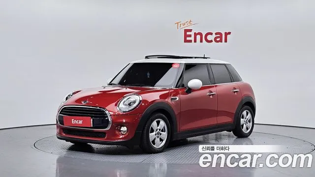 MINI Cooper D 5 Mid 3
