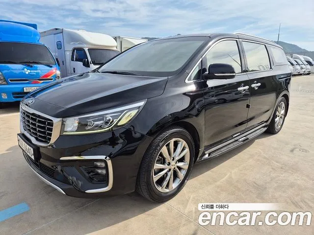 Kia The New Carnival 9 Noblesse