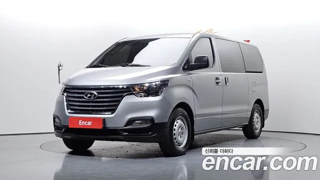Hyundai The New Grand Starex 3