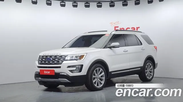 Ford Explorer 2.3 Limited 4WD 5