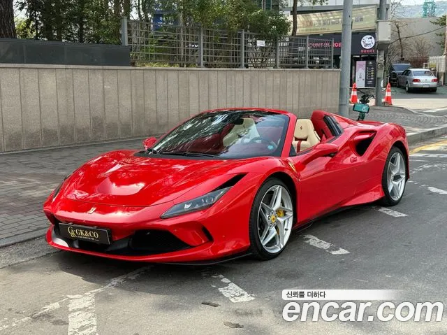 Ferrari F8 3.9 V8