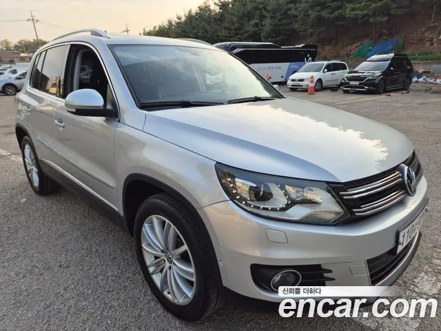 Volkswagen Tiguan 2.0 TDI Premium 5N