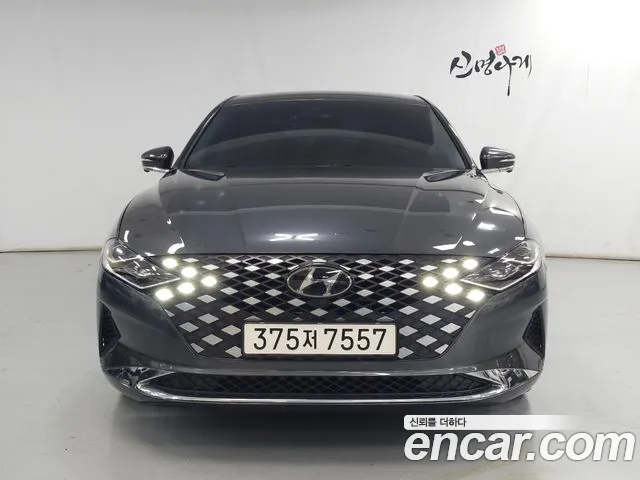 Hyundai The New Grandeur IG 2.5