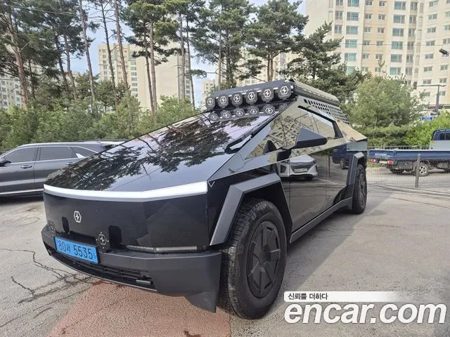 Tesla AWD
