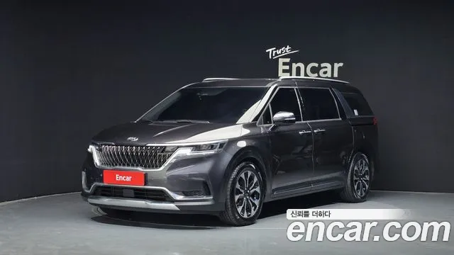 Kia Carnival 4 Gasoline 7 Noblesse