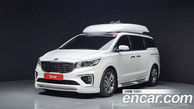 Kia The New Carnival 9 Noblesse