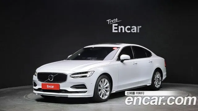 Volvo S90 D4