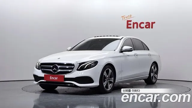 Mercedes-Benz E- W213 E300