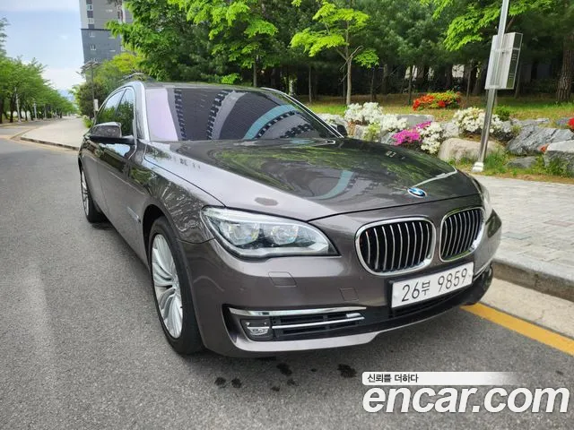 BMW 7 (F01) 750Li xDrive
