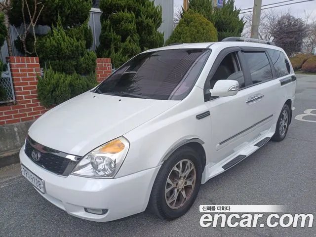 Kia Carnival R Carnival GLX