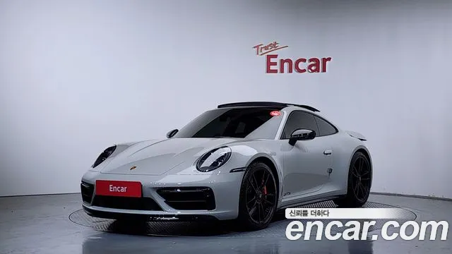 Porsche 911 (992) 4 GTS