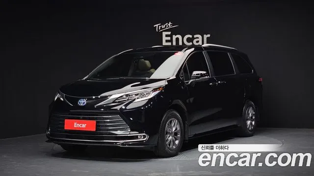 Toyota 4 2.5 Hybrid AWD