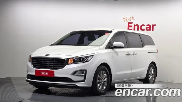 Kia The New Carnival 11
