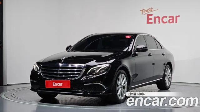 Mercedes-Benz E- W213 E220d 4MATIC Exclusive