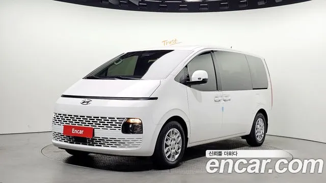Hyundai Staria 11