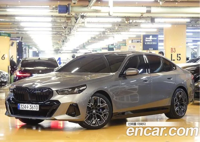 BMW 5 (G60) 530e xDrive M