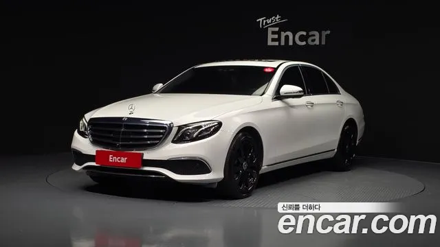 Mercedes-Benz E- W213 E300 4MATIC Exclusive