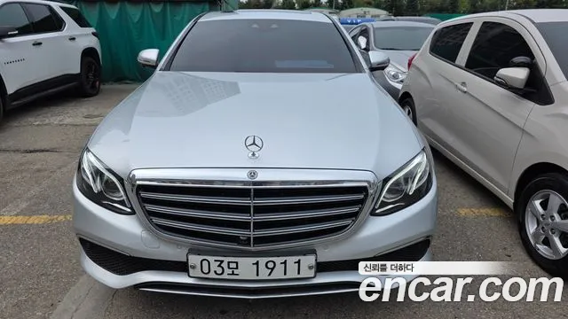 Mercedes-Benz E- W213 E300 4MATIC Exclusive