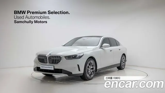 BMW 5 (G60) 520i