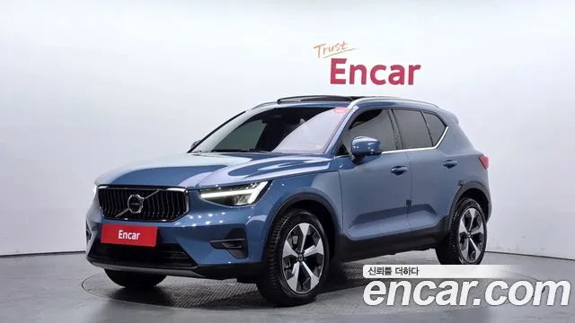 Volvo XC40 B4