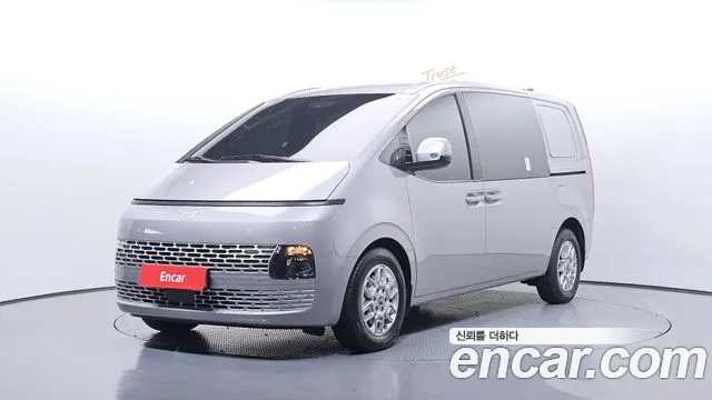 Hyundai Staria 5