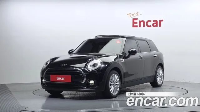 MINI Cooper Clubman Base 2