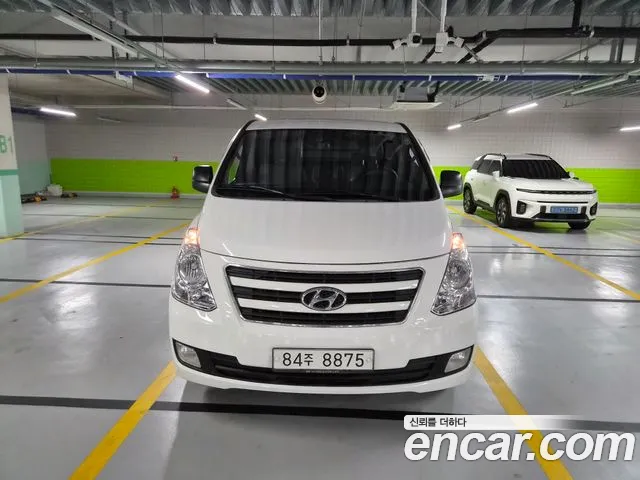 Hyundai Grand Starex 5