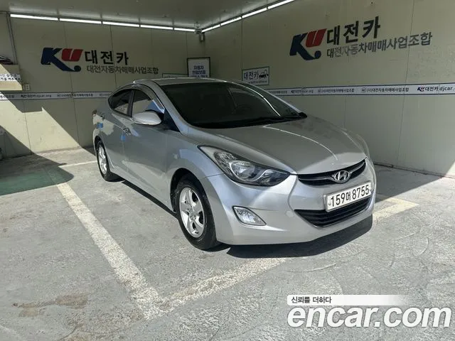 Hyundai Avante MD M16 GDI