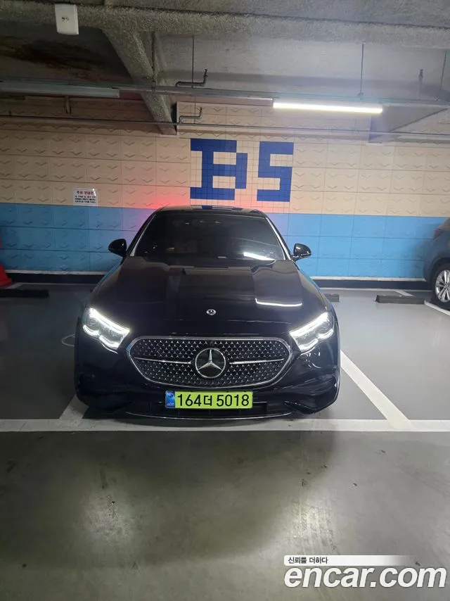 Mercedes-Benz E- W214 E300 4MATIC AMG Line