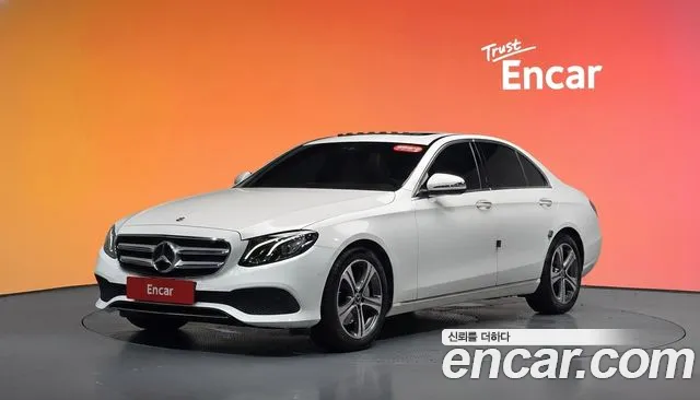 Mercedes-Benz E- W213 E300