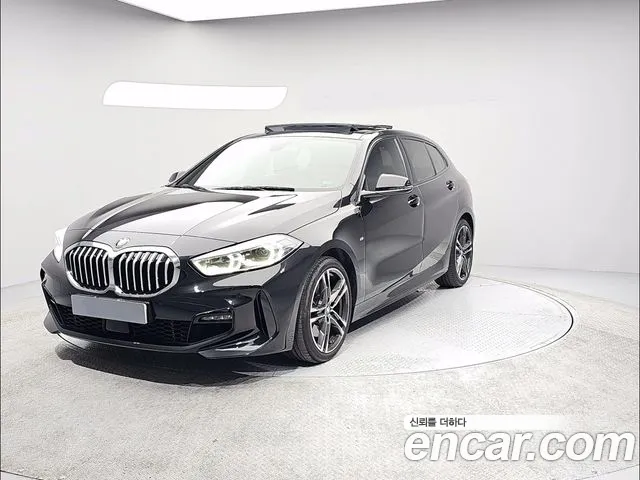 BMW 1 (F40) 120i M