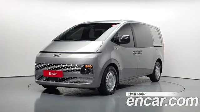 Hyundai Staria 5