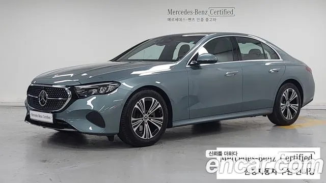 Mercedes-Benz E- W214 E200