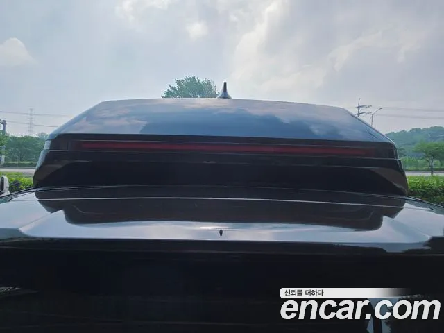 Kia Carnival 4 Gasoline 7 Signature