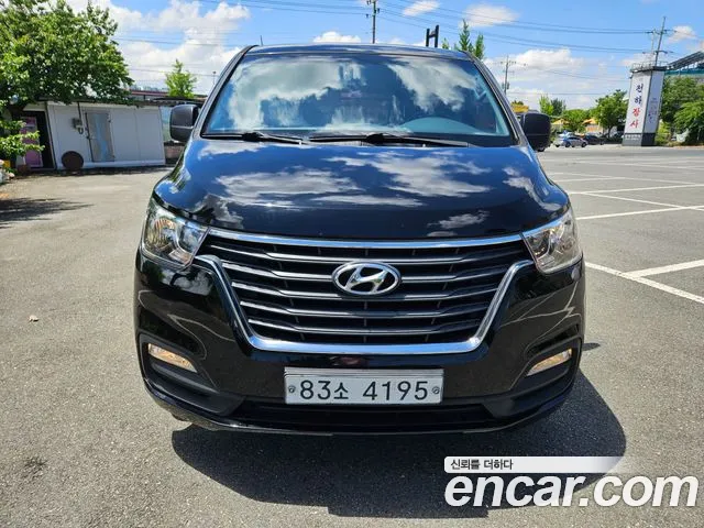Hyundai The New Grand Starex 5